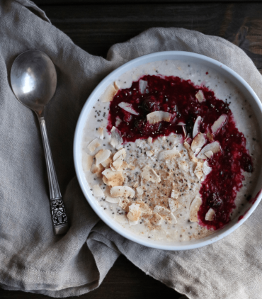 Overnight Oats with Berry Compote